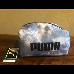 NWT Blue Tie Dye PUMA Cosmetic Case!!